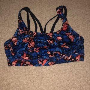Lululemon sports bra